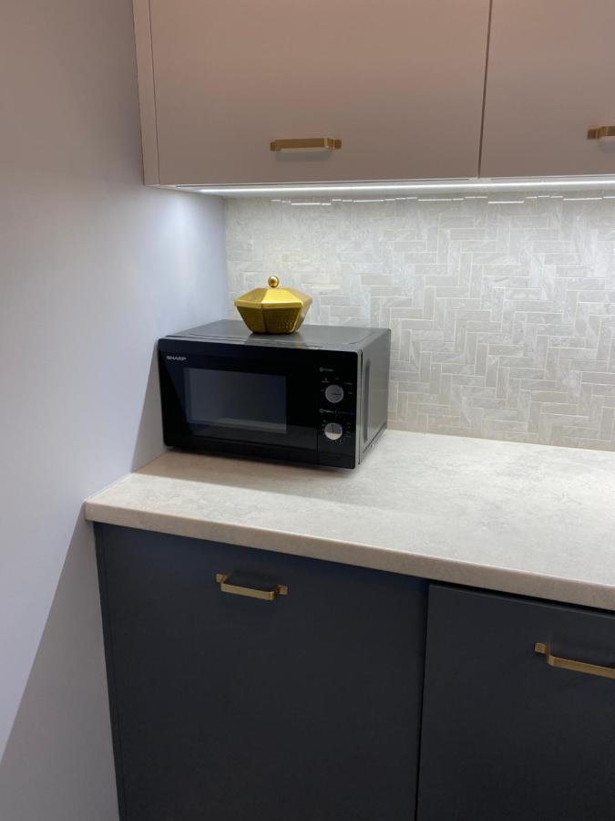 Apartament Emilian Apartment วอร์ซอ ภายนอก รูปภาพ